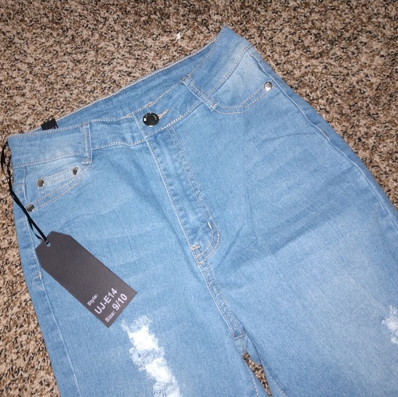 Jeans - Picture 3 of 3